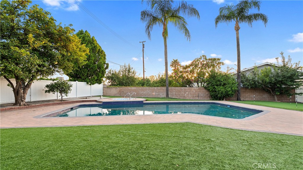 18600 Knapp Street Property Photo 48