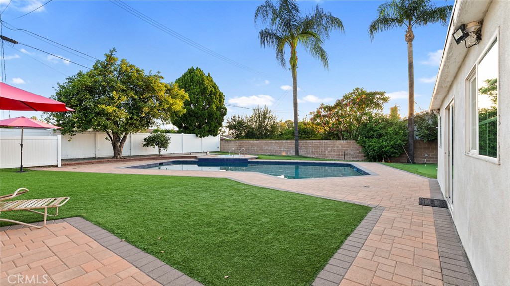 18600 Knapp Street Property Photo 49