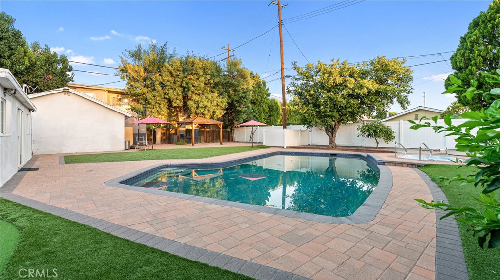 18600 Knapp Street Property Photo 51