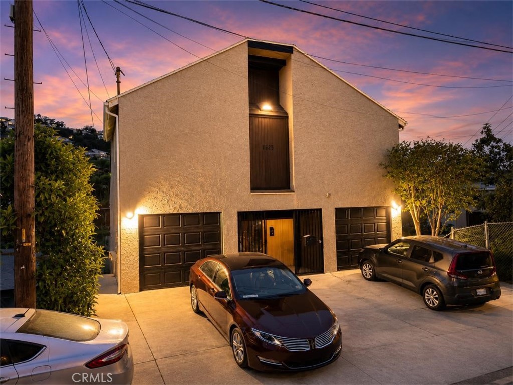 1825 N Easterly Terrace Property Photo
