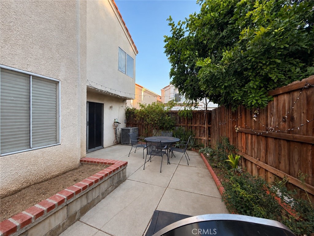 9141 Vincente Way Property Photo 10