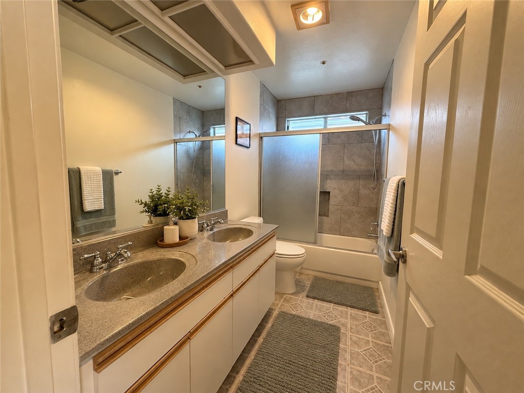 9141 Vincente Way Property Photo 17