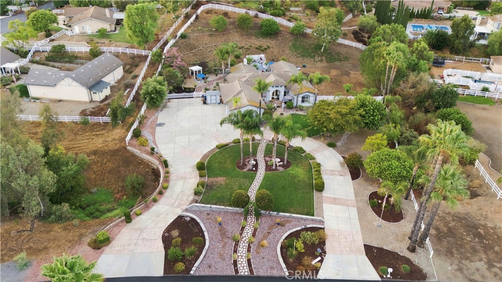 40823 Baccarat Road Property Photo 5