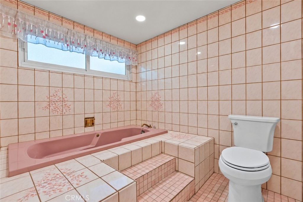 9700 S 5th Property Photo 35