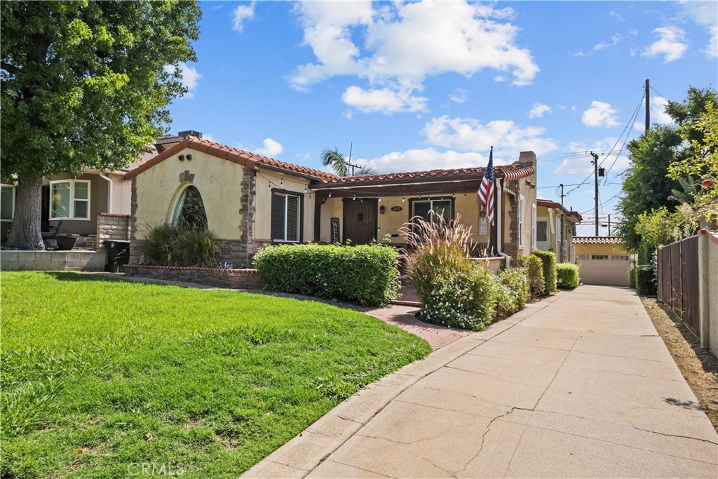 1010 E Santa Anita Property Photo 2