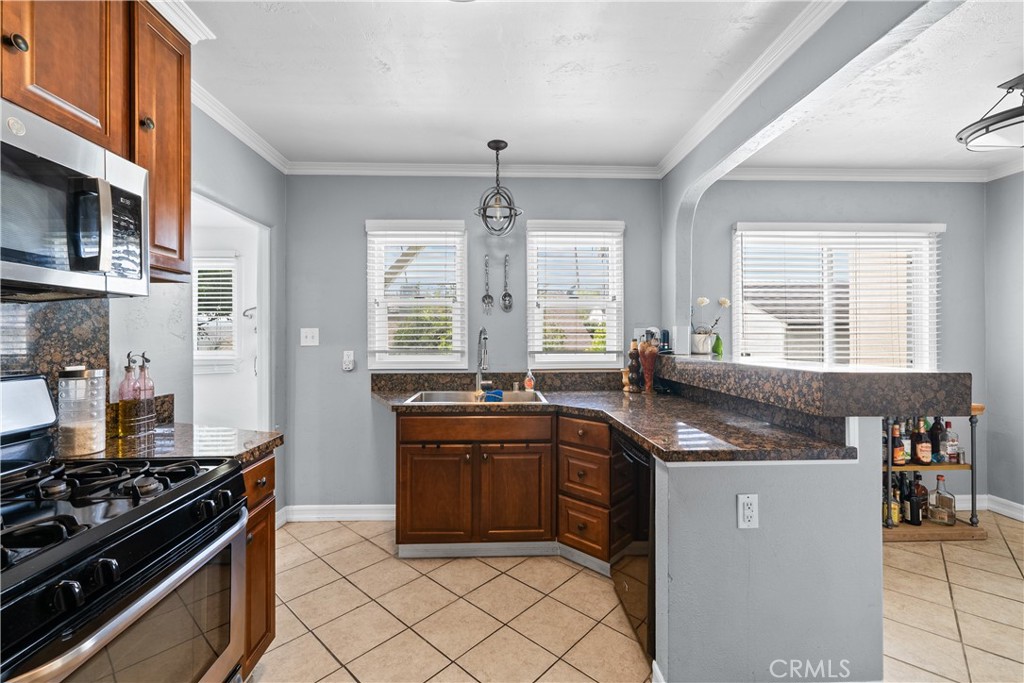 1010 E Santa Anita Property Photo 13