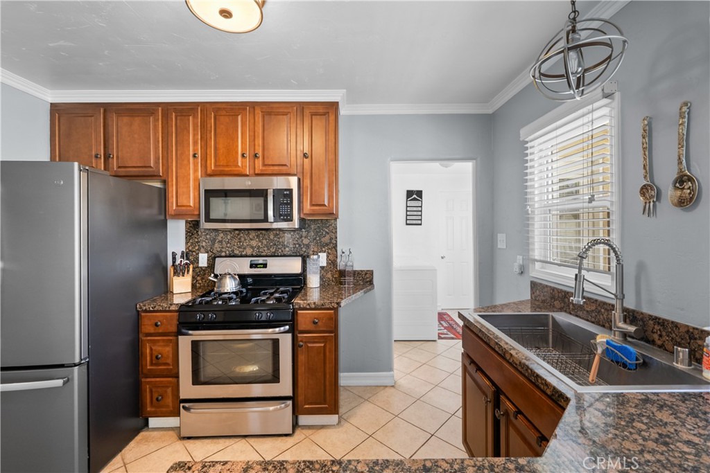 1010 E Santa Anita Property Photo 14