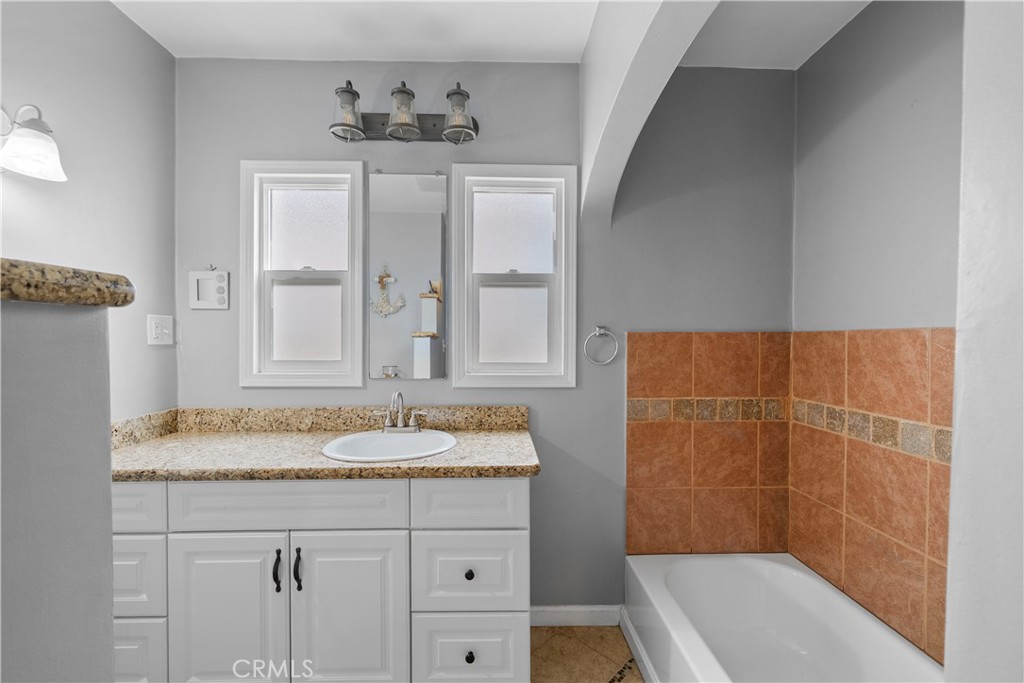 1010 E Santa Anita Property Photo 16
