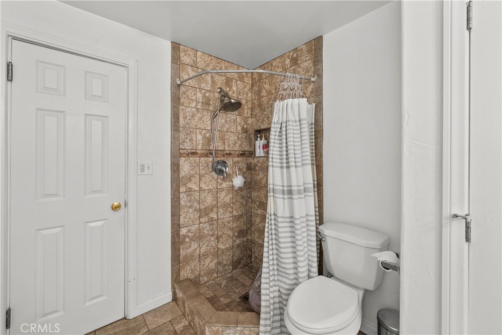 1010 E Santa Anita Property Photo 24