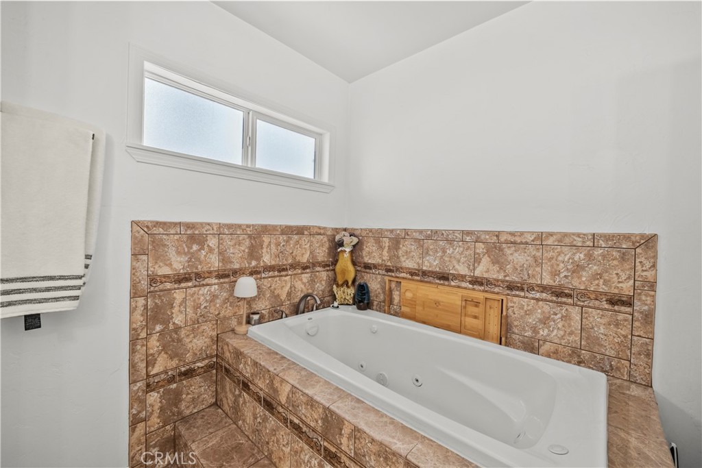 1010 E Santa Anita Property Photo 28