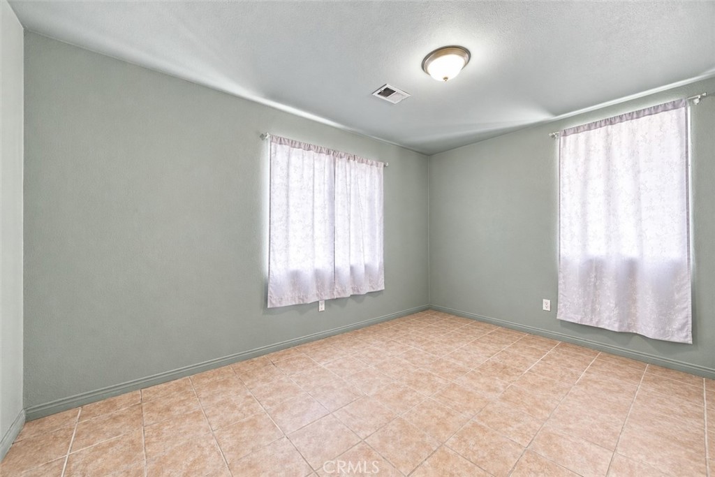 622 Irene Street Property Photo 10