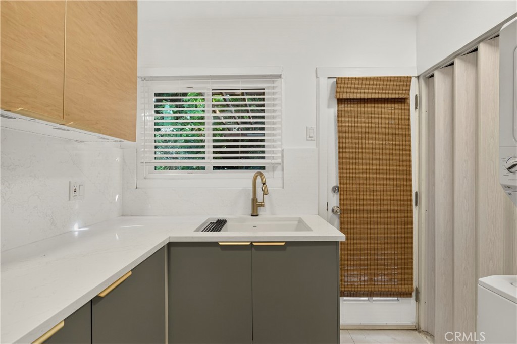 3311 S Durango Property Photo 7