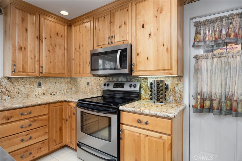 1832 Matterhorn Drive Property Photo 28