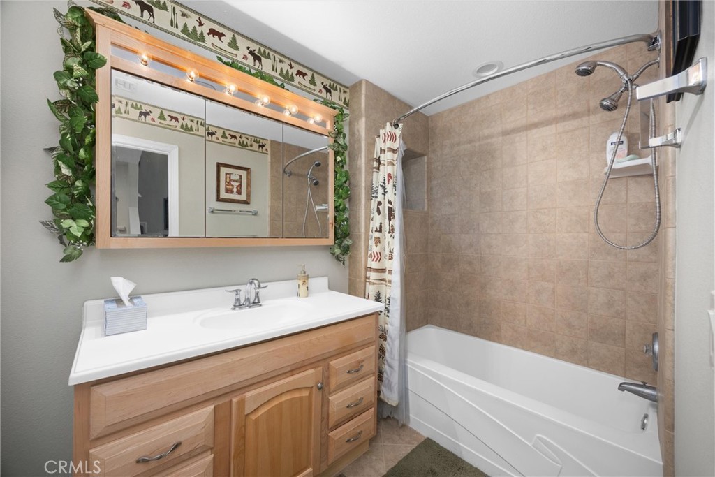 1832 Matterhorn Drive Property Photo 38