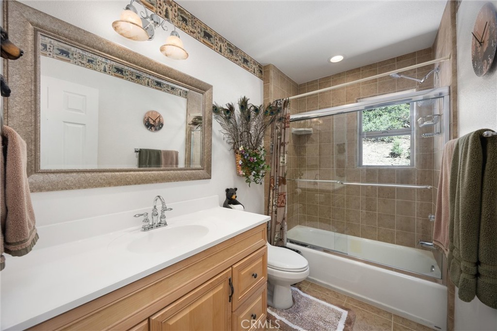 1832 Matterhorn Drive Property Photo 43