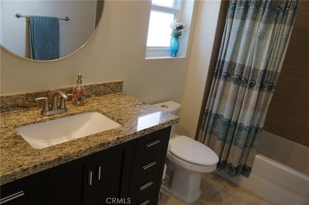 11225 Peach Grove Street 202 Property Photo 18