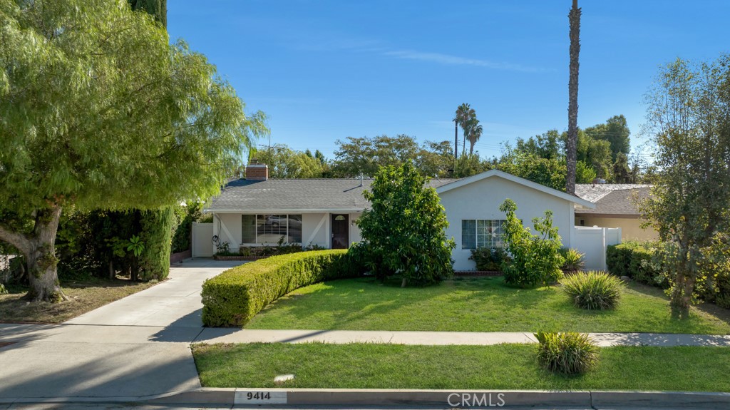 9414 Donna Property Photo 1