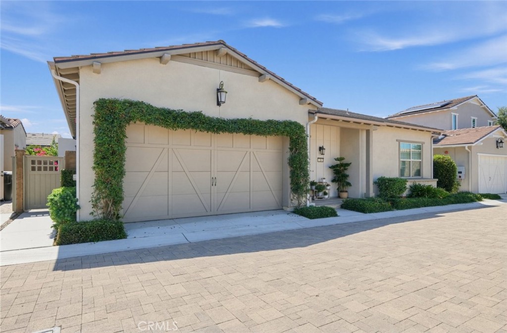 20 Puesto Road Property Photo 3