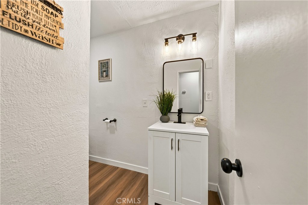 47508 93rd W Property Photo 14