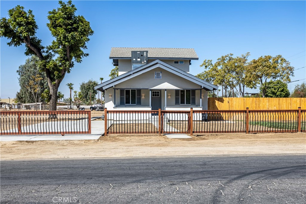1700 Lotus Lane Property Photo 3
