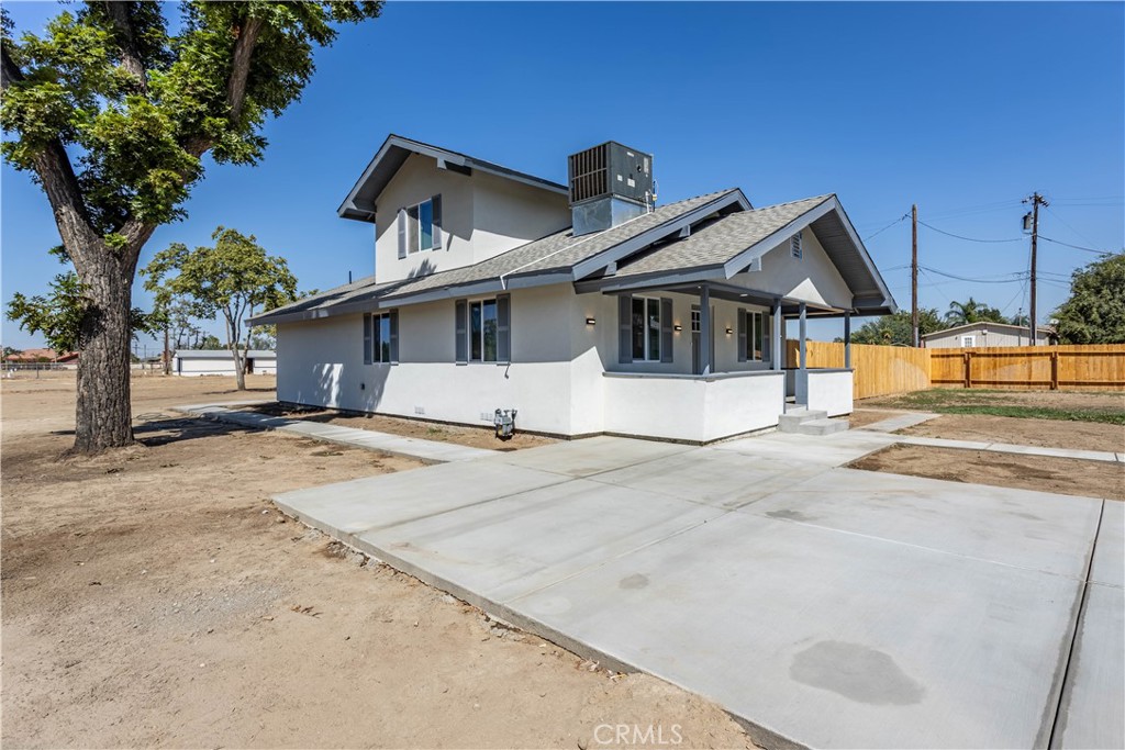 1700 Lotus Lane Property Photo 6