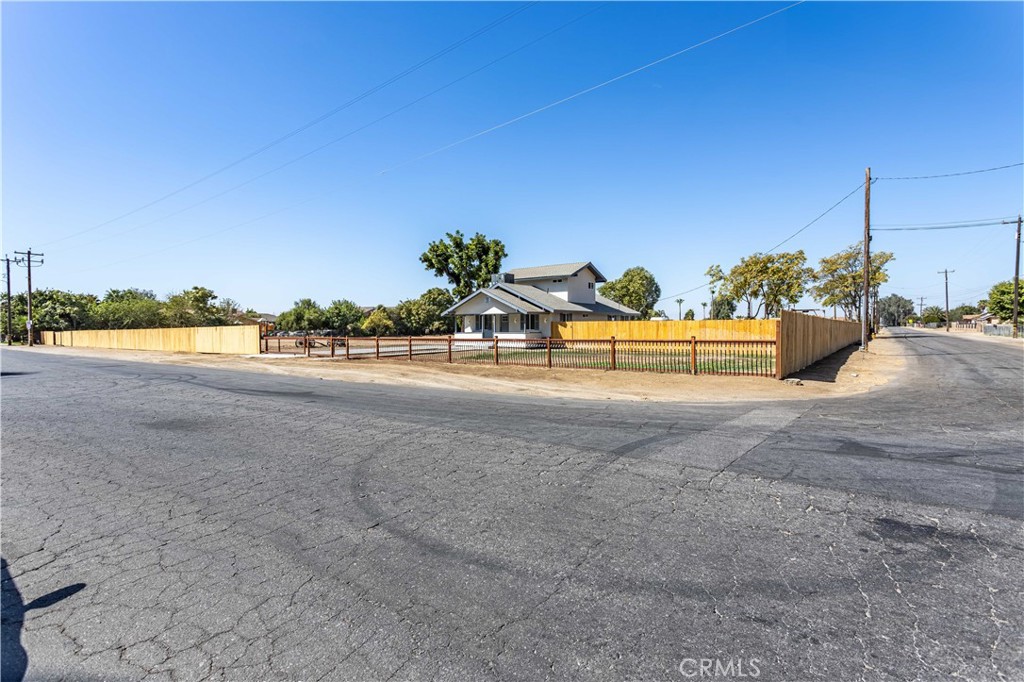 1700 Lotus Lane Property Photo 37