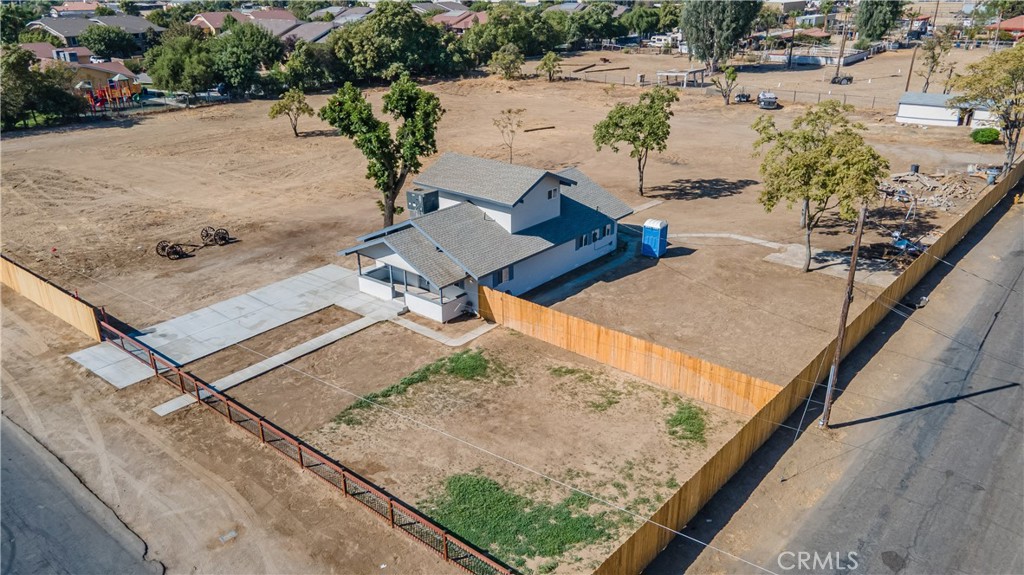 1700 Lotus Lane Property Photo 44