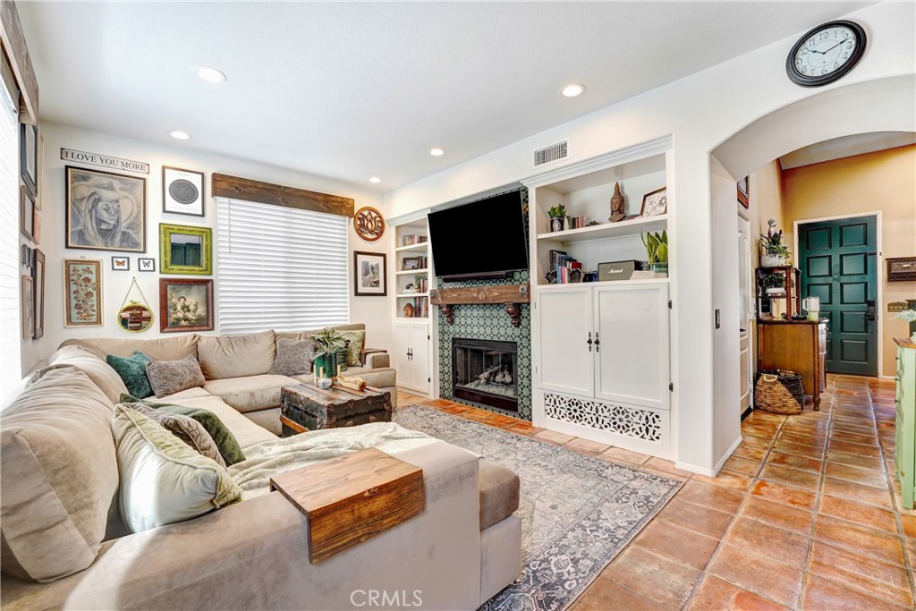23312 Montecito Place Property Photo 6