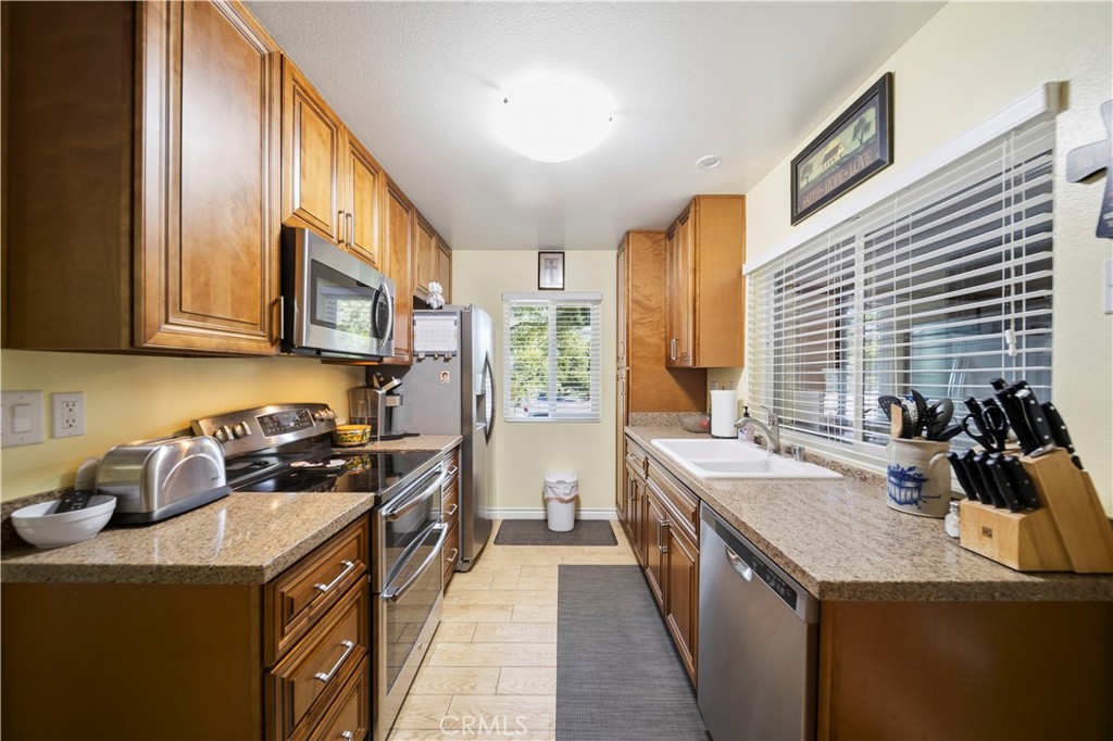 19508 Avenue Of The Oaks Property Photo 15