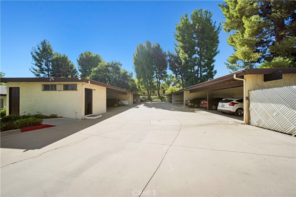 19508 Avenue Of The Oaks Property Photo 40