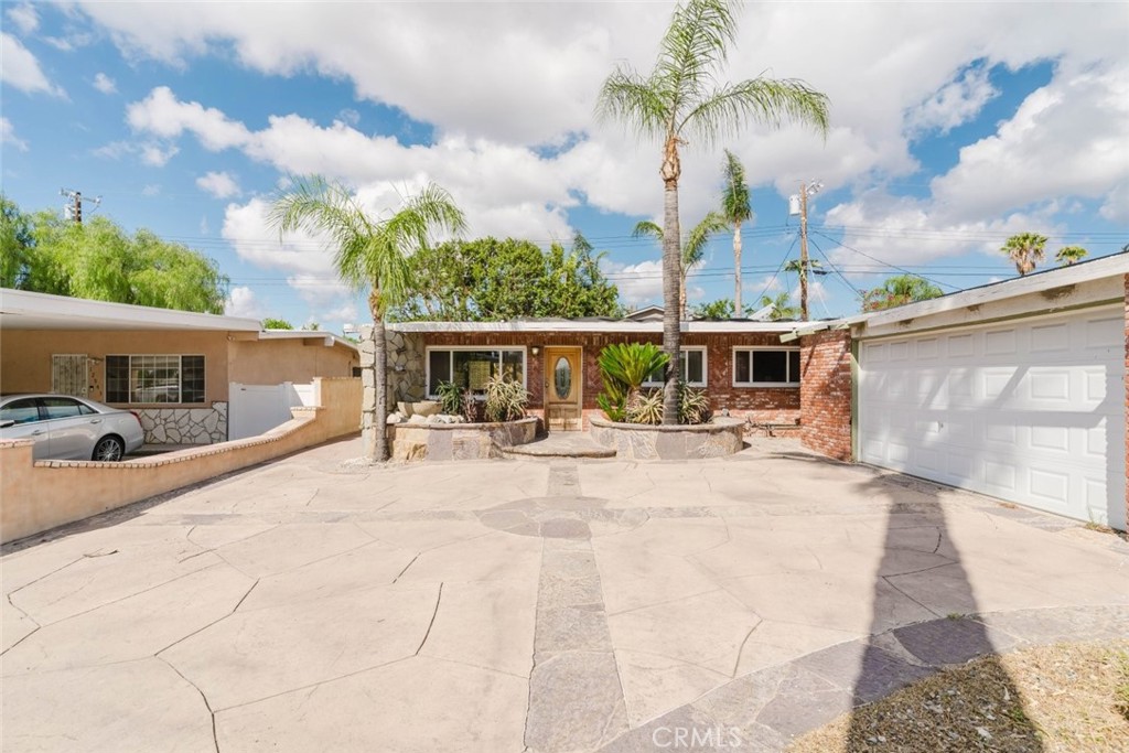 12937 Del Sur Street Property Photo 1