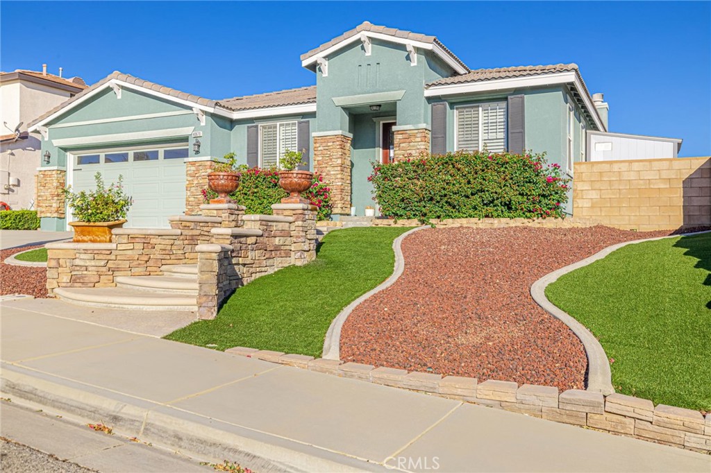 40670 Oakbridge Way Property Photo 2