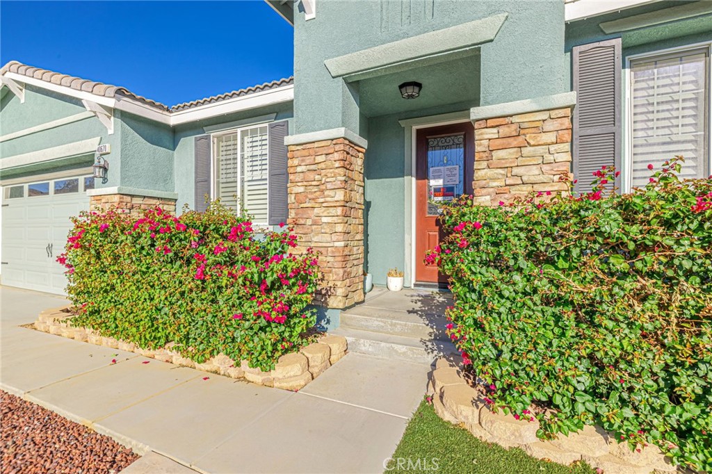 40670 Oakbridge Way Property Photo 5
