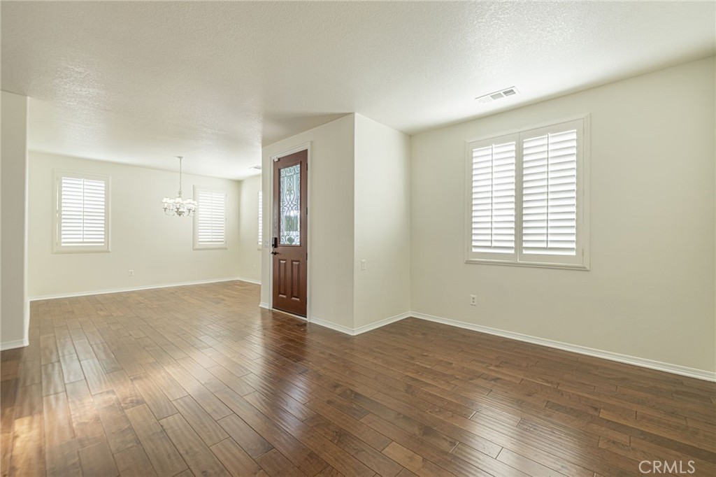 40670 Oakbridge Way Property Photo 9