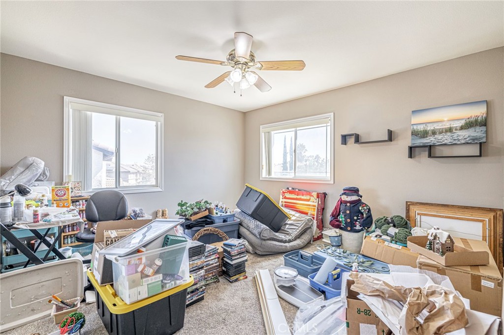 40125 Watford Way Property Photo 32
