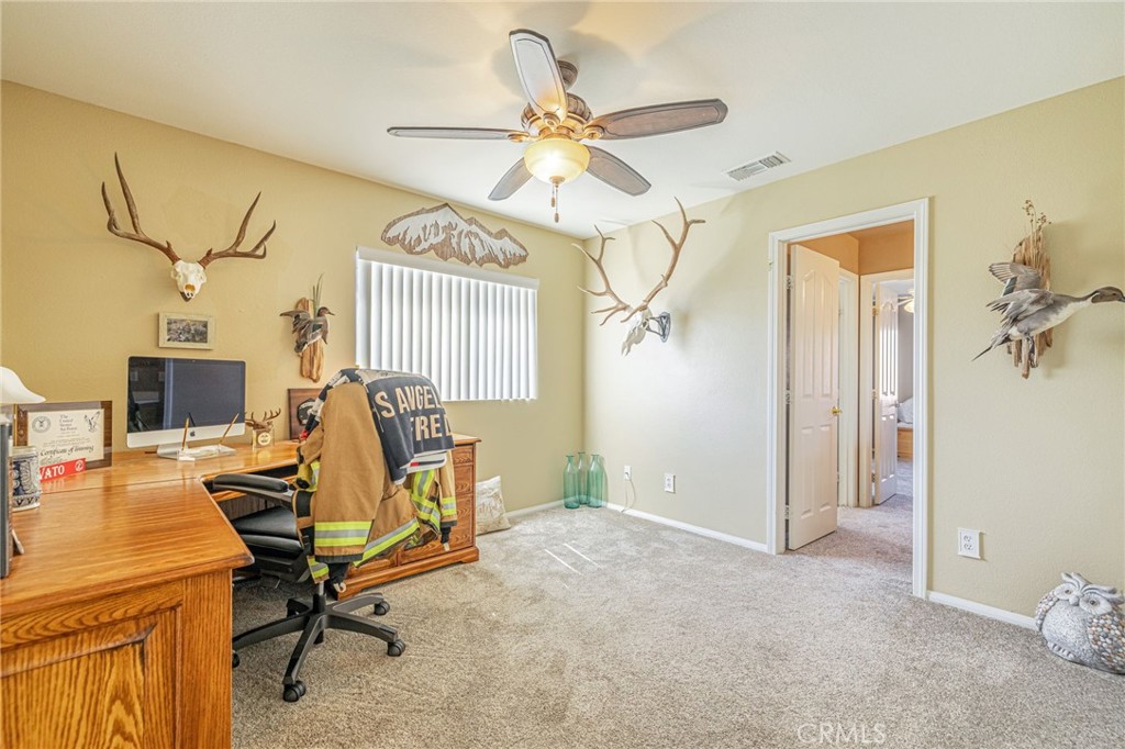 40125 Watford Way Property Photo 34
