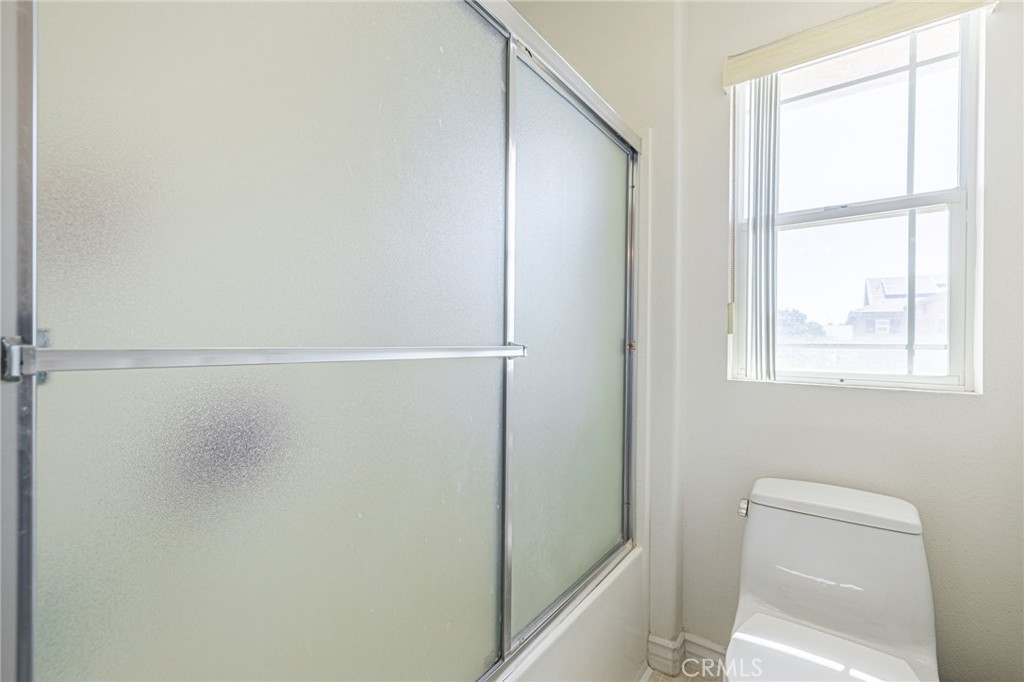 40125 Watford Way Property Photo 36