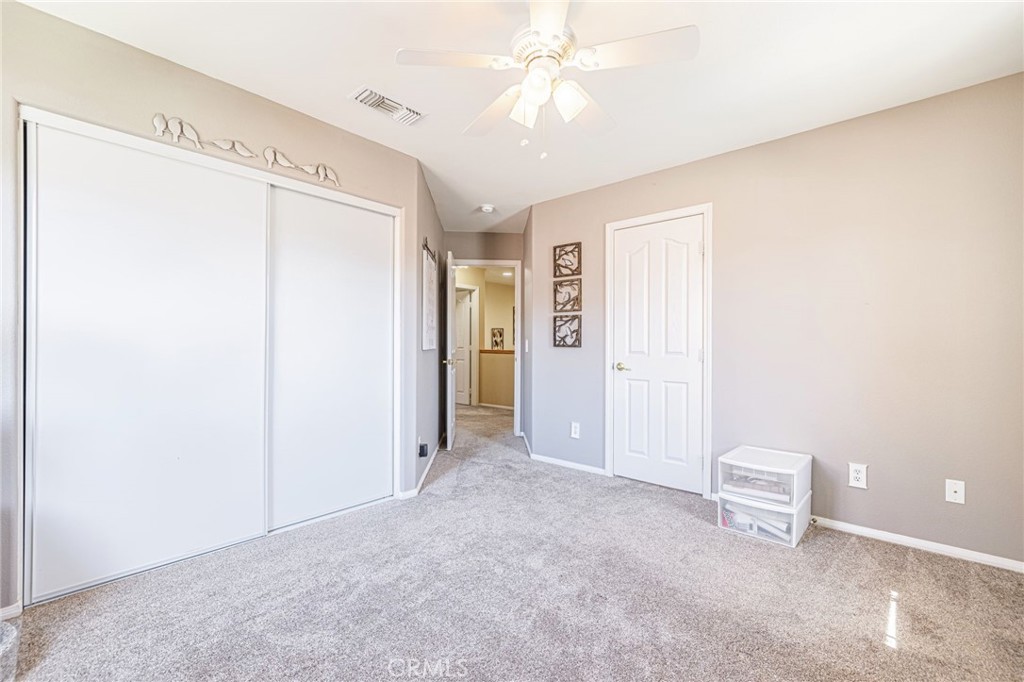 40125 Watford Way Property Photo 38