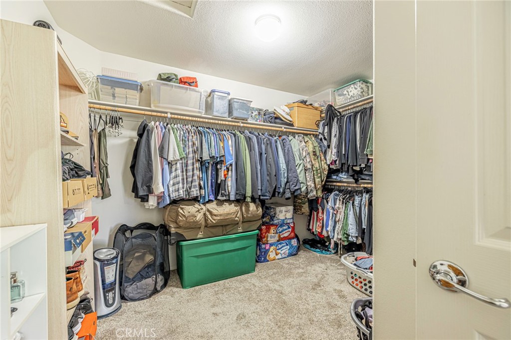 40125 Watford Way Property Photo 40
