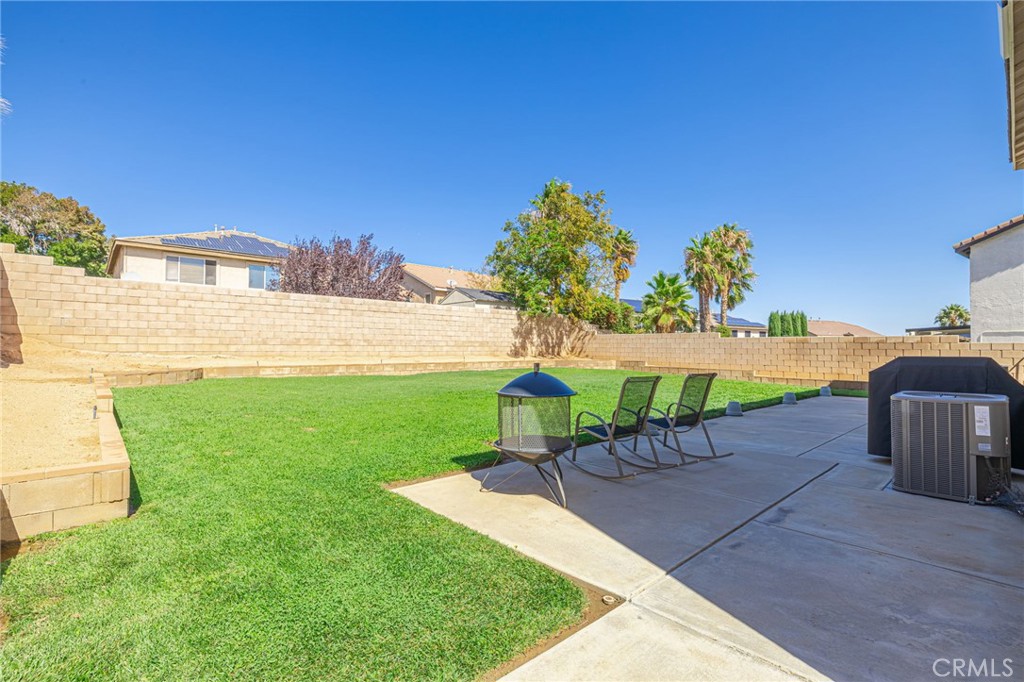 40125 Watford Way Property Photo 44