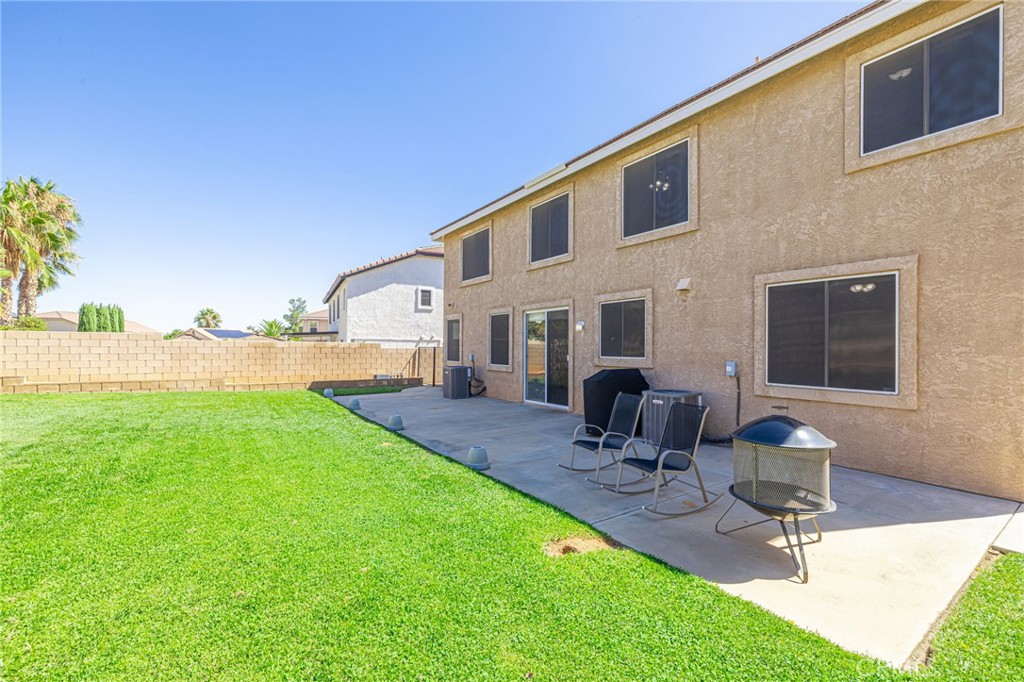 40125 Watford Way Property Photo 46