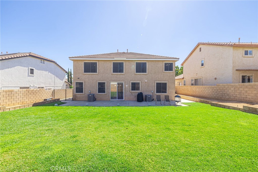 40125 Watford Way Property Photo 49