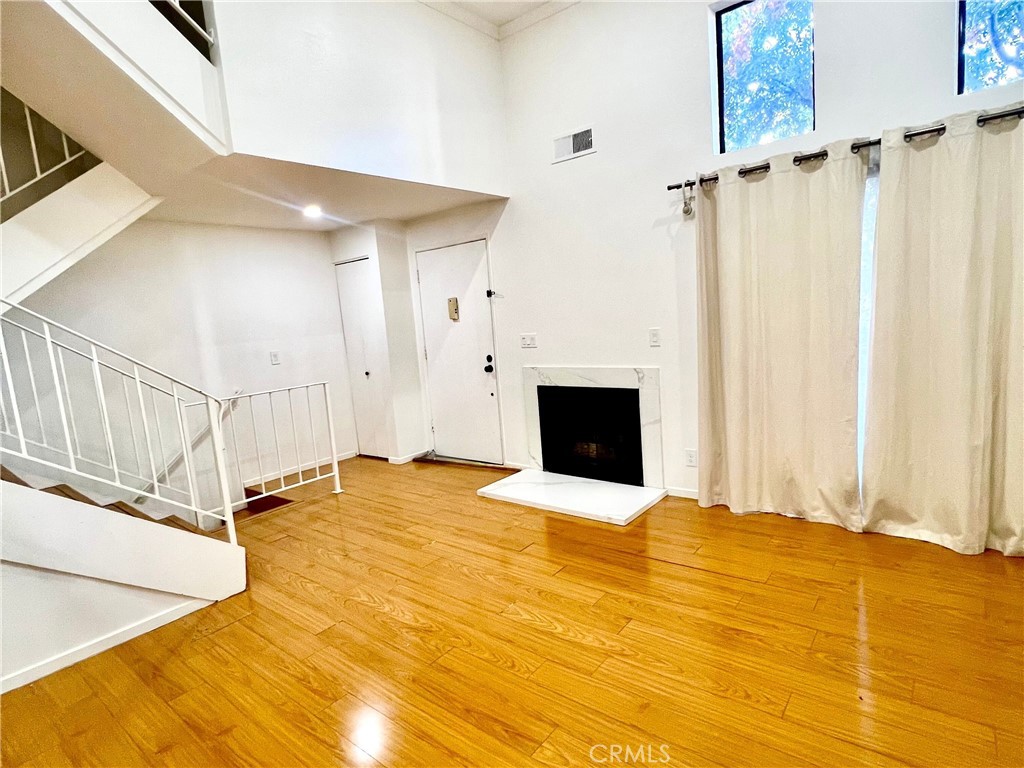 9131 Burnet Ave 23 Property Photo 1