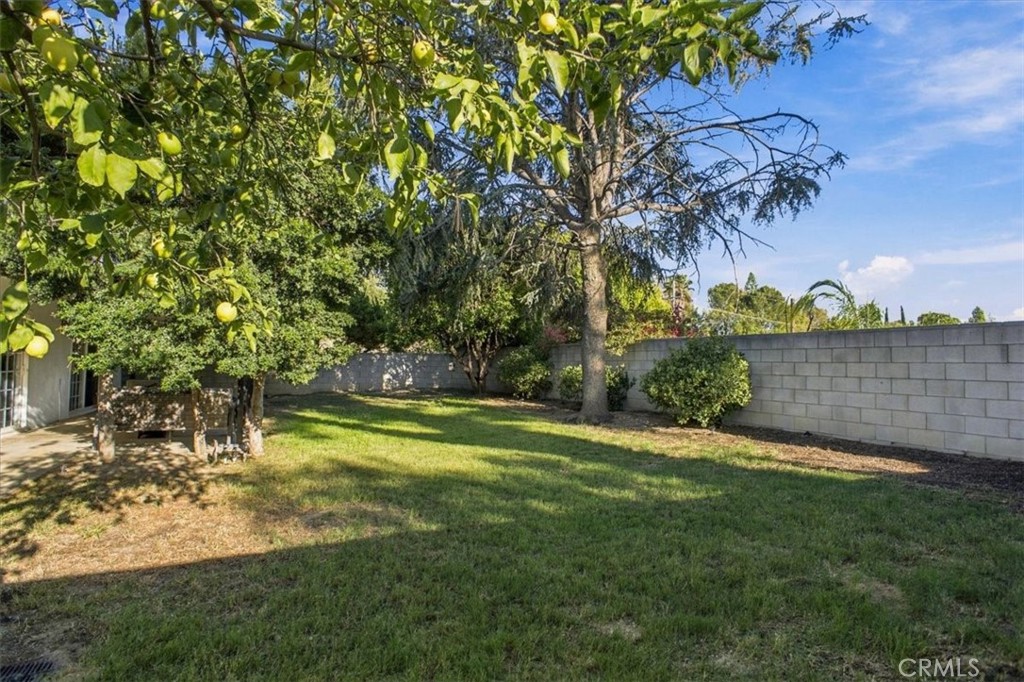 17000 Jeanine Place Property Photo 18