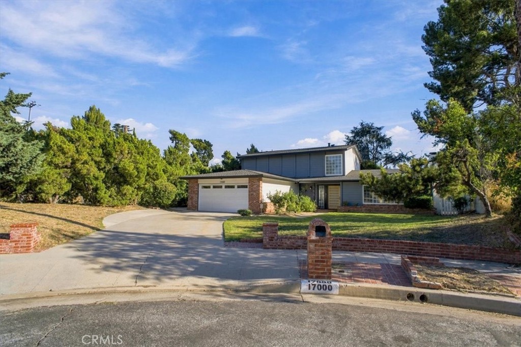 17000 Jeanine Place Property Photo 22