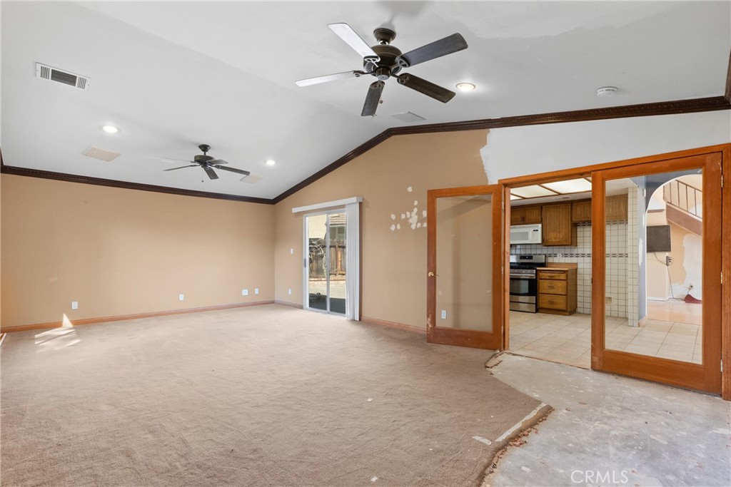 26825 Pamela Drive Property Photo 4