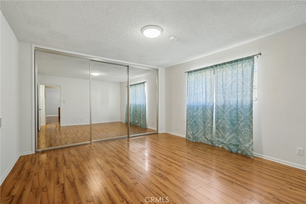 4358 Mammoth Avenue 14 Property Photo 11