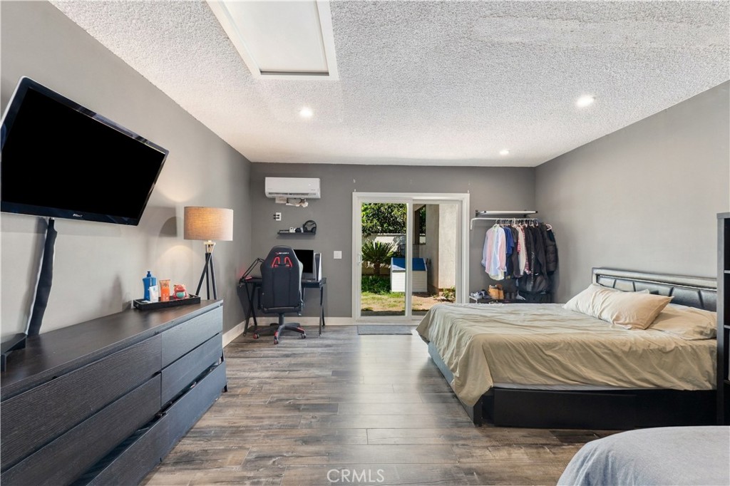 15741 Haynes Street Property Photo 28