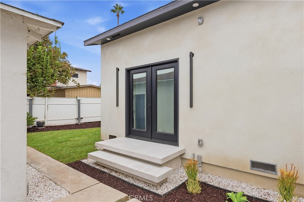 15741 Haynes Street Property Photo 32