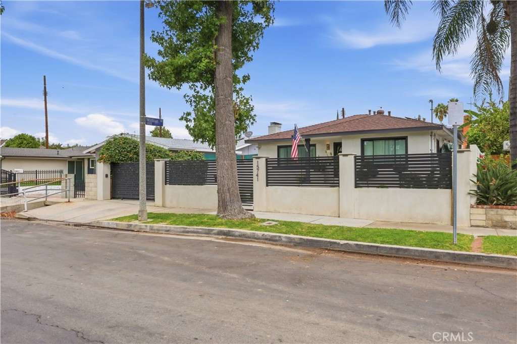 15741 Haynes Street Property Photo 40